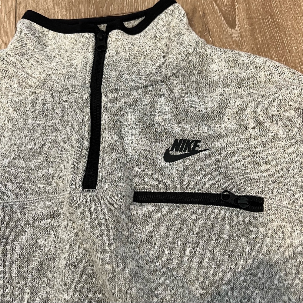 Nike SoulCycle cropped heathered gray sweatshirt - Picture 3 of 6
